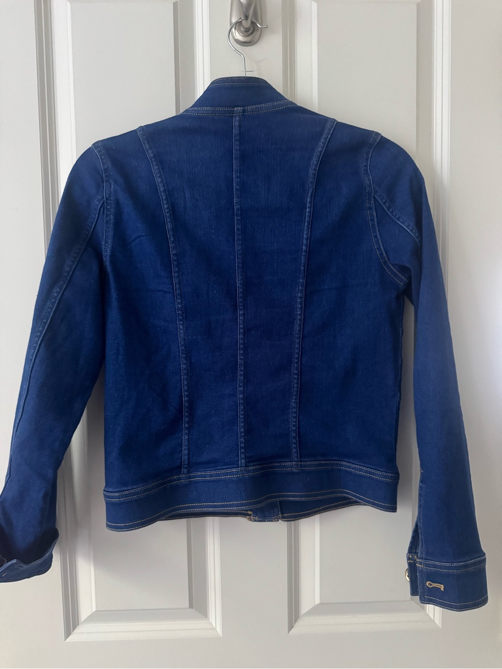 Lilly Pulitzer Dark Blue Denim Jacket with Gold Buttons XS - Picture 3 of 3